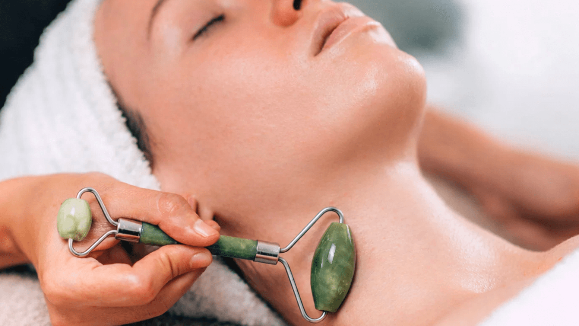 Lymphatic Drainage: A Holistic Approach to Facial Wellness and Radiance